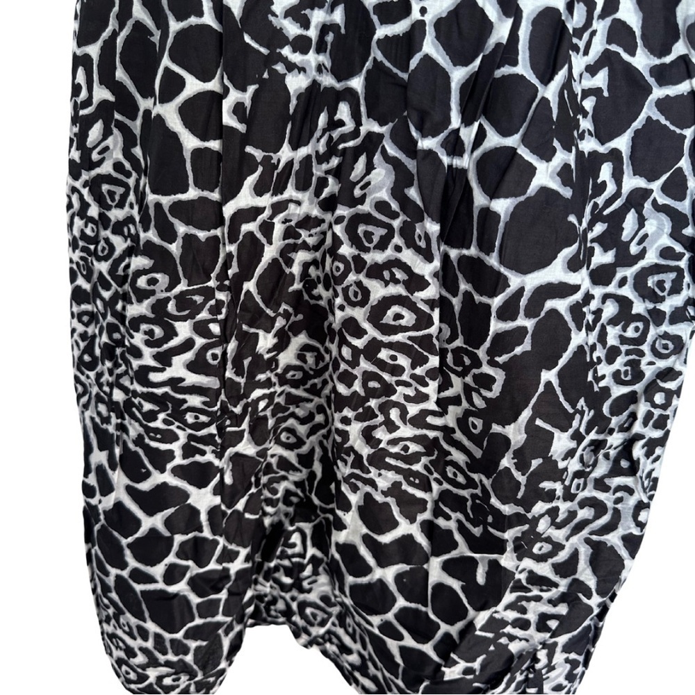 Stylish Black and White Leopard Print Dress - Picture 3 of 11